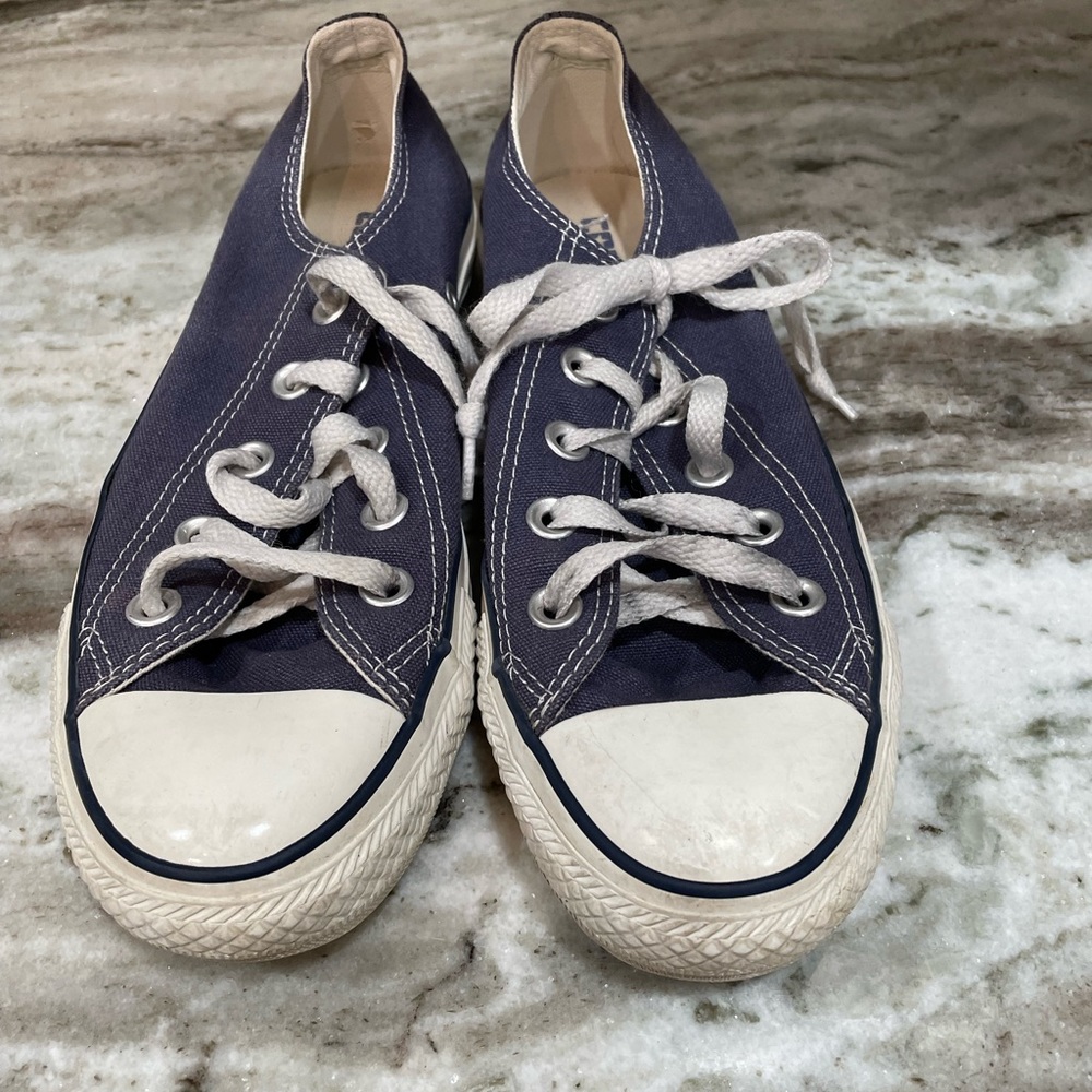 Navy Converse 6